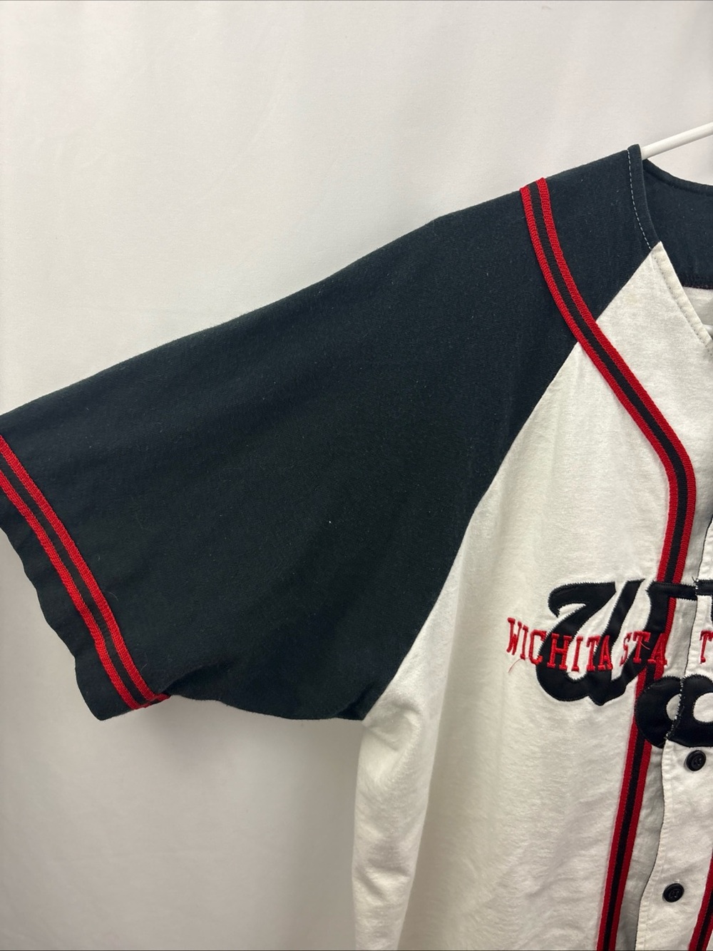 Wichita State Shockers Sewn Baseball Jersey Size XL Black Red White Rare Colors - Picture 5 of 8